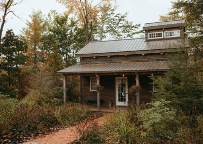 barn bridal suite